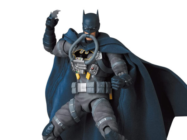 Batman: Hush MAFEX No.166 Batman (Stealth Jumper Ver.) - Imagen 2